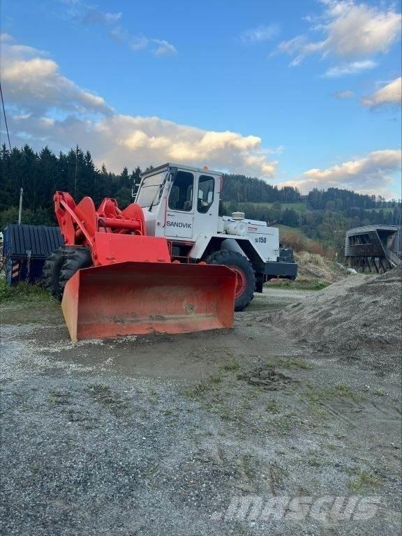 Sandvik Tross 130 Iekrāvēji uz riteņiem