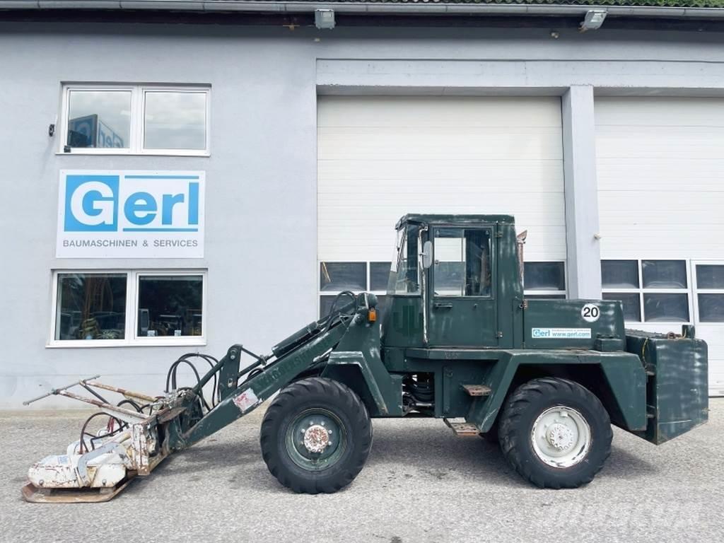Schaeff ZL8 Iekrāvēji uz riteņiem