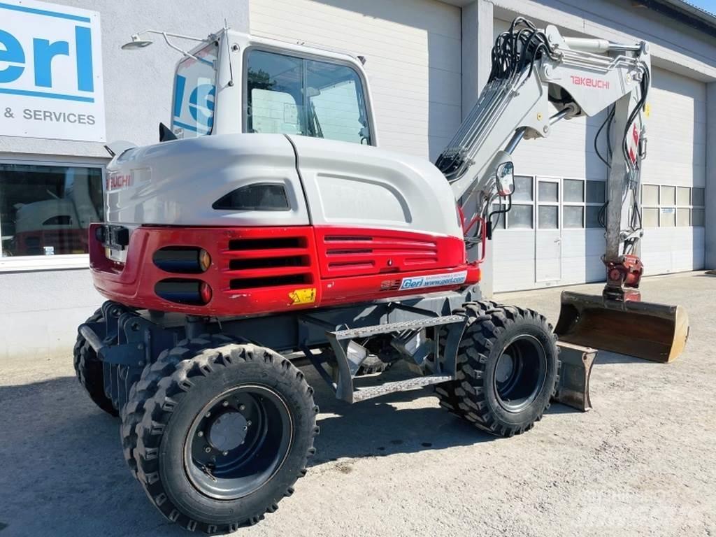 Takeuchi TB295W Ekskavatori uz riteņiem