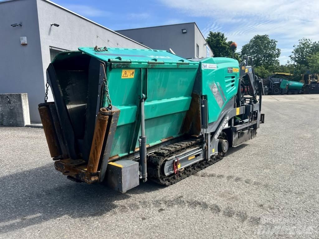 Vögele Super 800-3i Asfalta klājēji