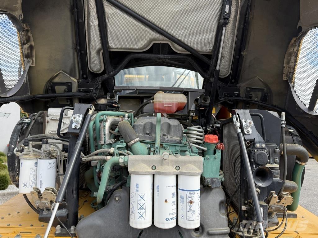 Volvo A 30 F Artikulētie pašizgāzēji
