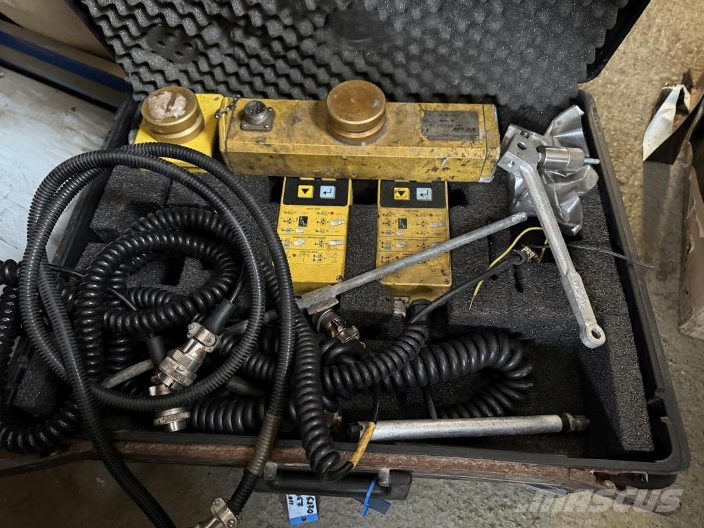 Volvo ABG P 6870 C Asfalta klājēji