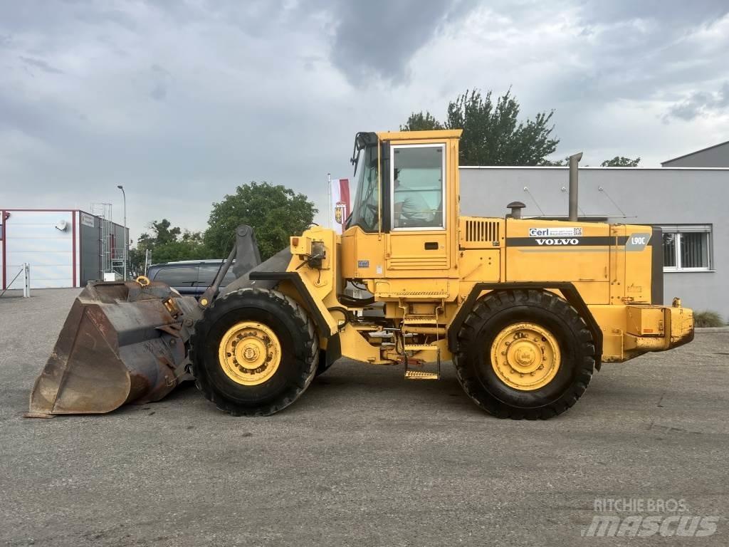 Volvo L 90 C Iekrāvēji uz riteņiem