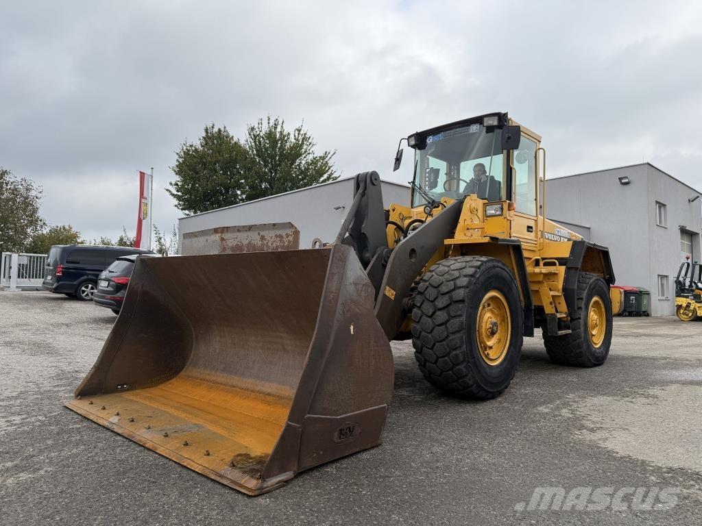Volvo L 90 C Iekrāvēji uz riteņiem