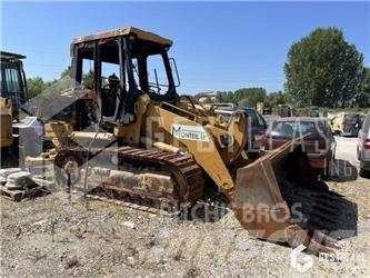 CAT 953C Kāpurķēžu iekrāvēji