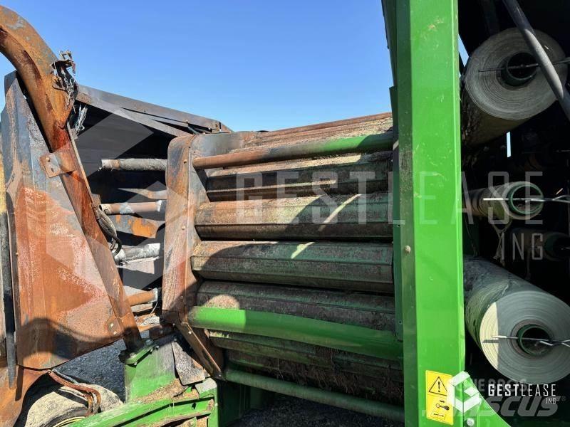 John Deere 744 Rituļu ietinēji