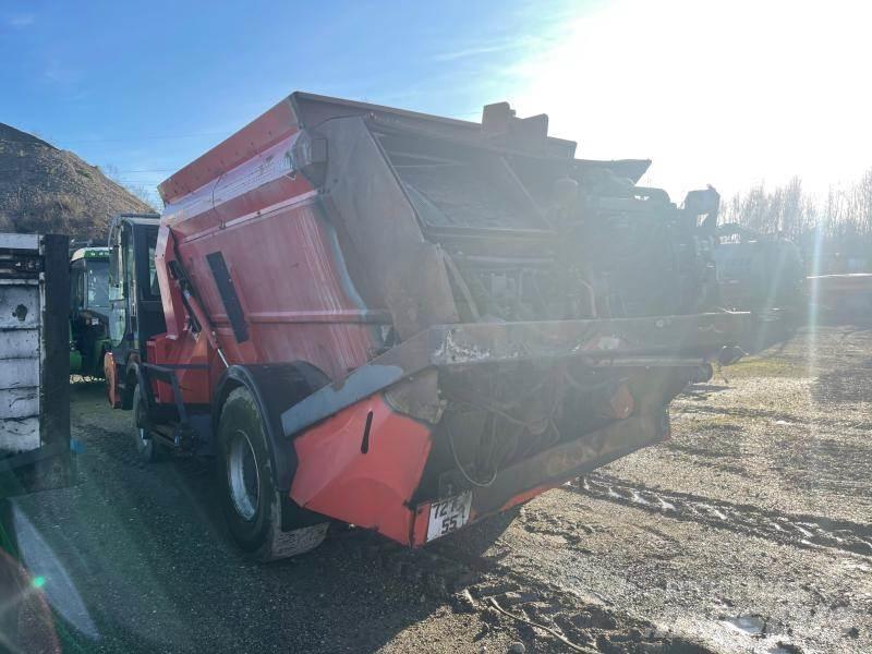 Kuhn SP 14 Maisītāji dalītāji