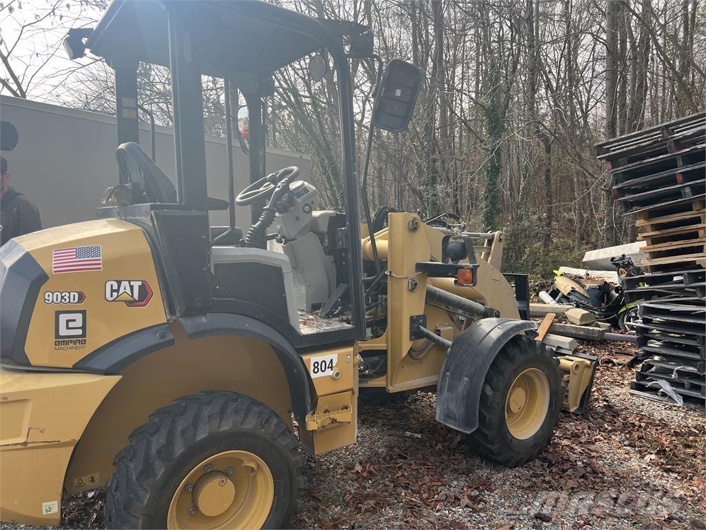 CAT 903D Iekrāvēji uz riteņiem