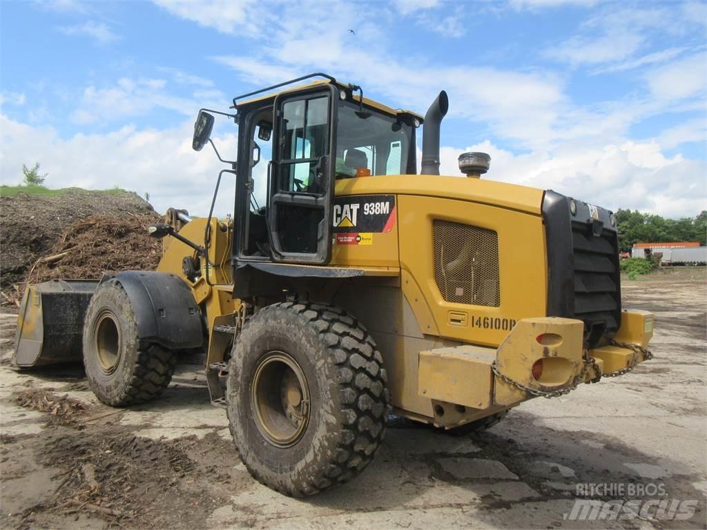 CAT 938M Iekrāvēji uz riteņiem