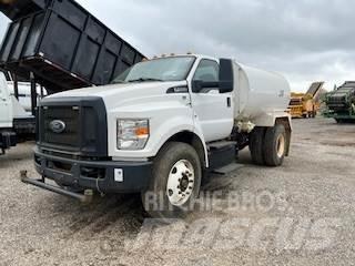 Ford F750 Ūdens mašīnas