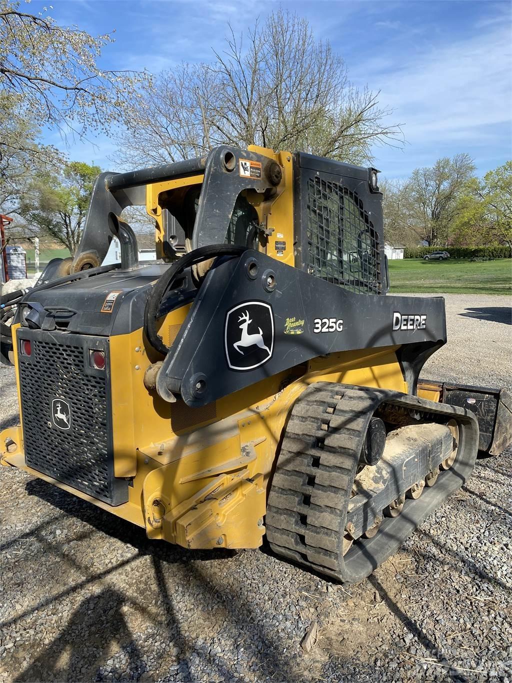 John Deere 325G Lietoti riteņu kompaktiekrāvēji