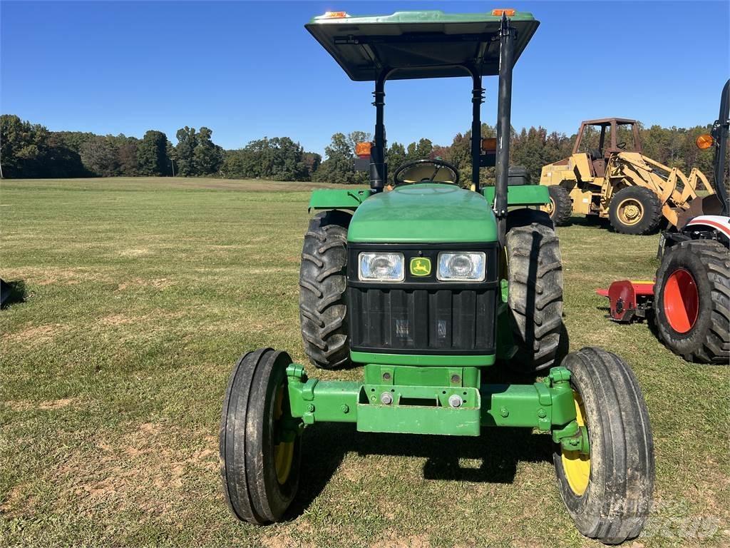 John Deere 5103 Traktori