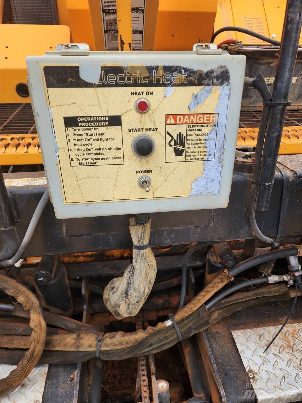 LeeBoy L8515R Asfalta klājēji