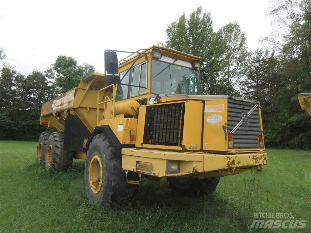 Volvo A25C Pašizgāzējs