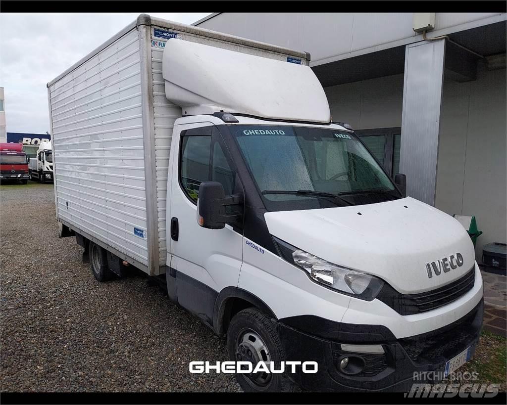 Iveco 35C18 Furgons