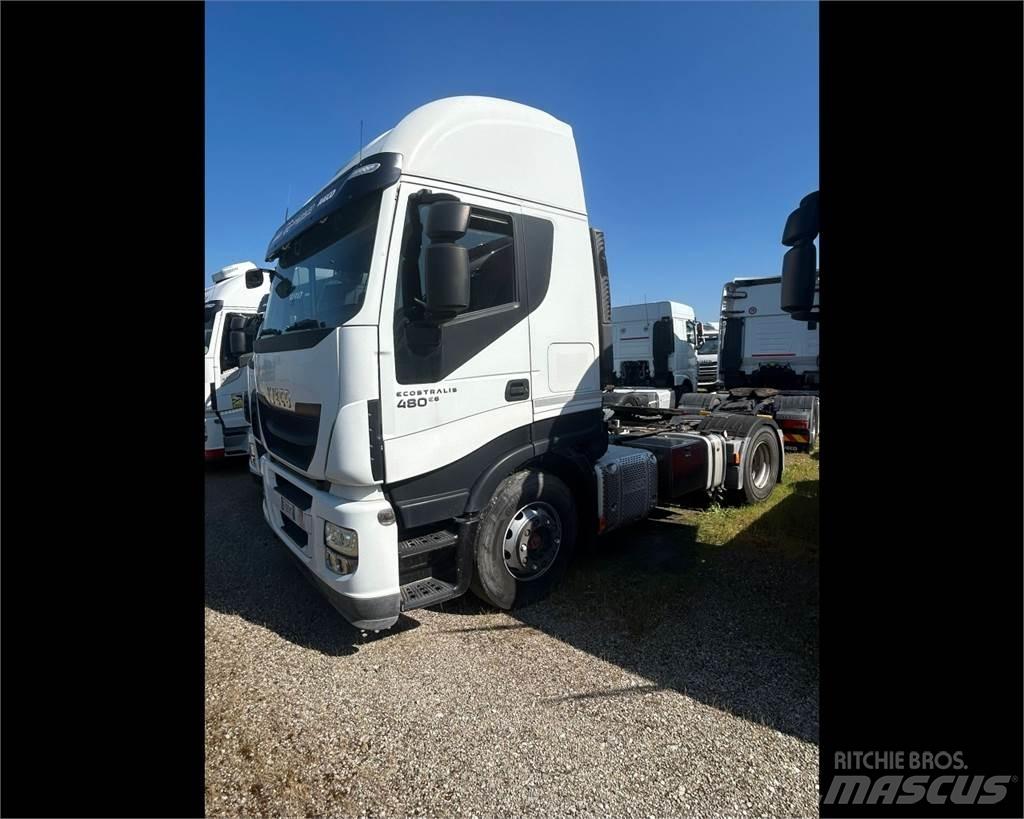 Iveco AS440S48 Furgons