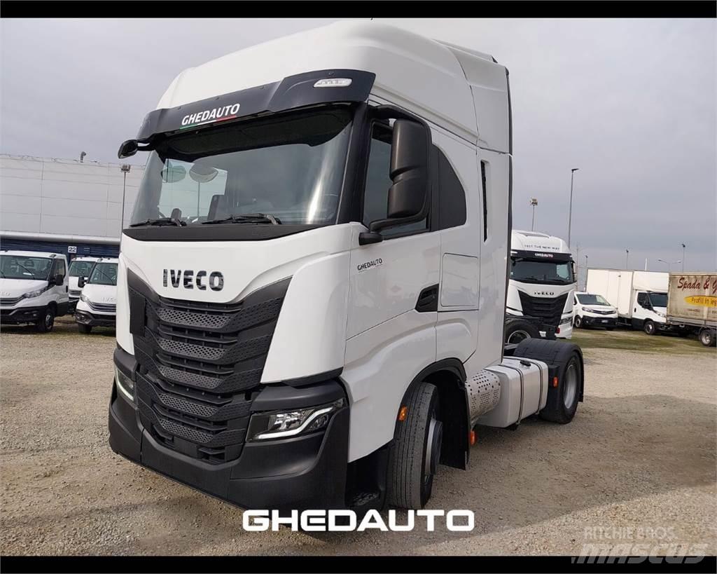 Iveco AS440S48 Furgons