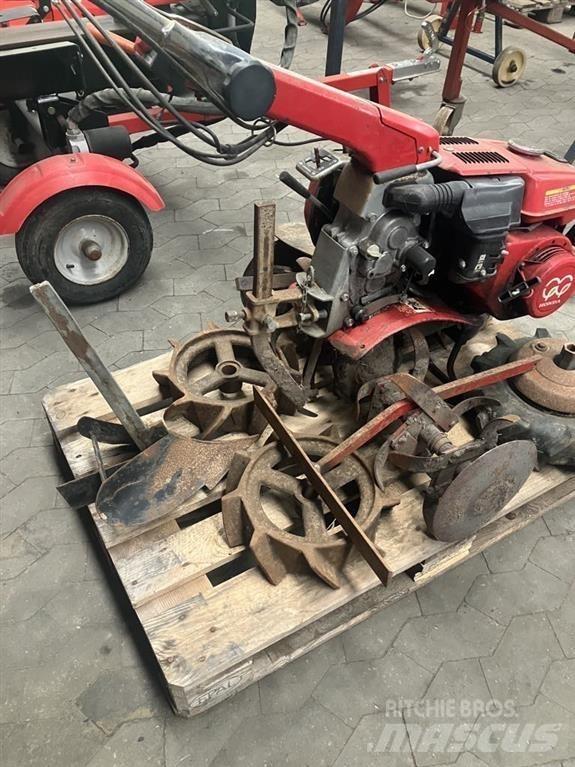 Honda F560 Kompaktie traktori