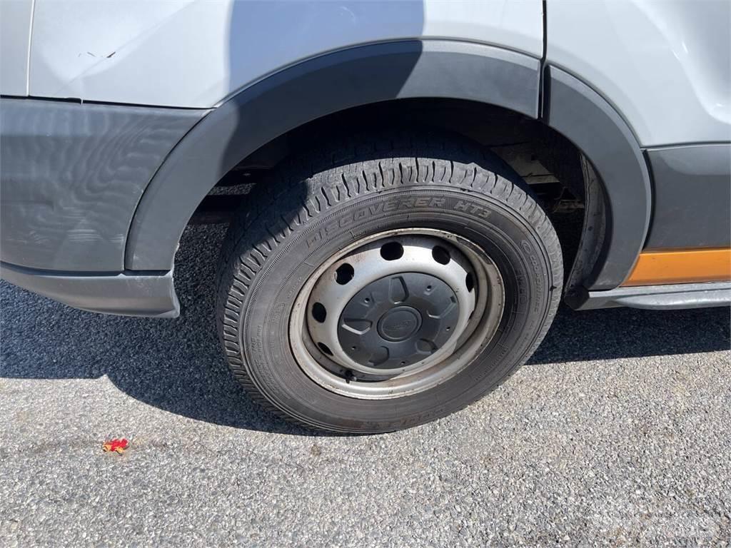 Ford Transit Preču pārvadāšanas furgoni