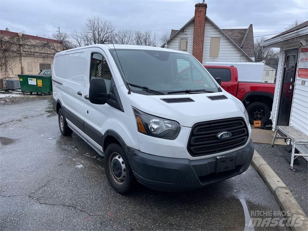 Ford Transit Furgons