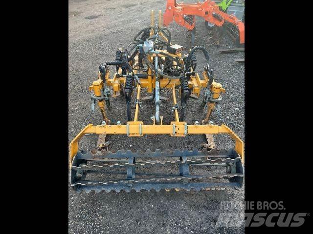  Autre CL6750SR45 Augsnes sagatavošanas darbi