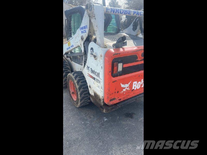Bobcat S590 Iekrāvēji uz riteņiem