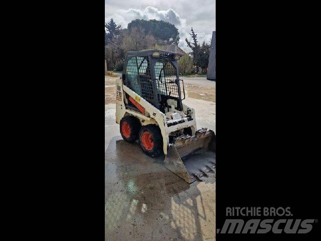 Bobcat S70 Iekrāvēji uz riteņiem