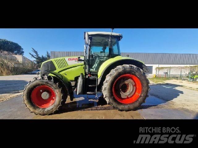 CLAAS AXION 840 Traktori
