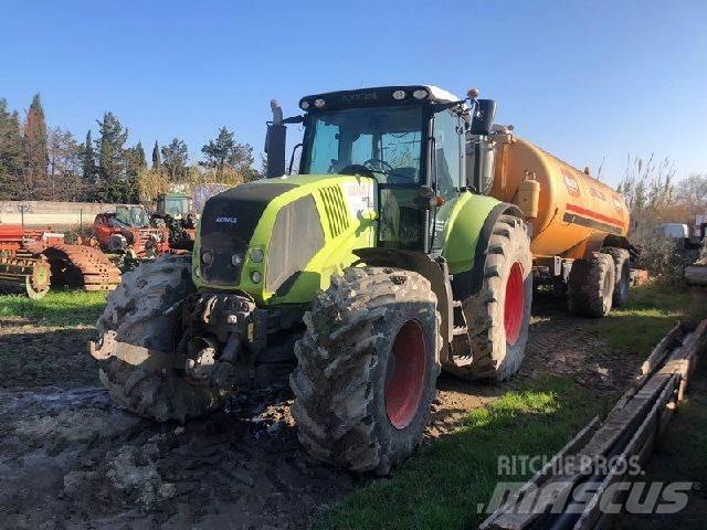 CLAAS AXION 850 Traktori