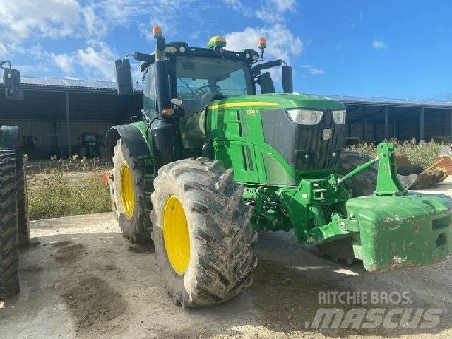 John Deere 6230R Traktori