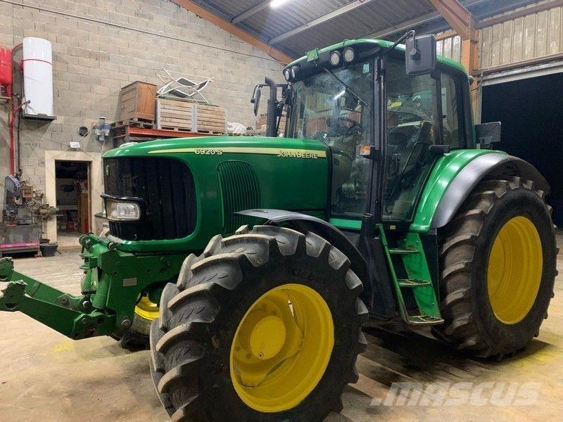 John Deere 6920 S Traktori