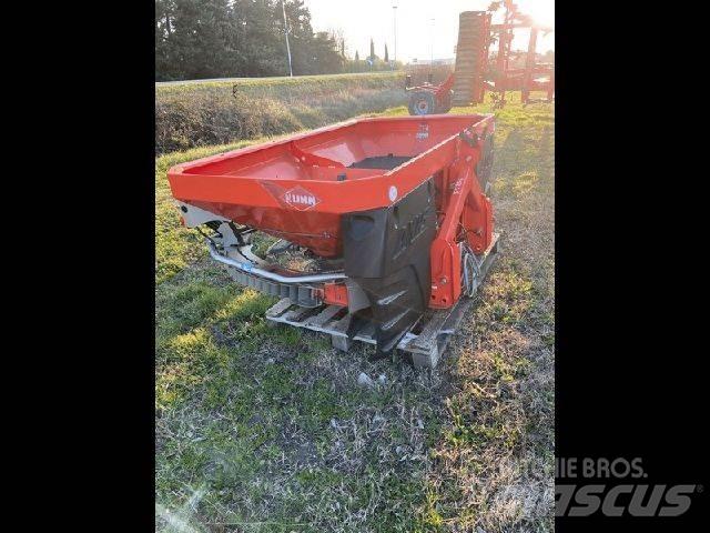 Kuhn AXIS 20.1W Minerālmēslu izkliedētāji