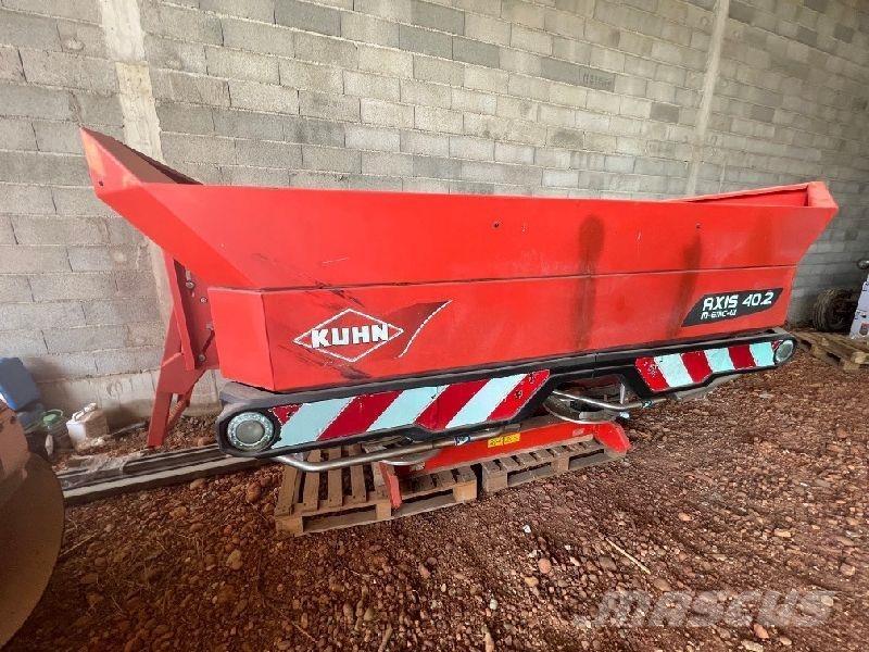 Kuhn AXIS 40.2 Minerālmēslu izkliedētāji
