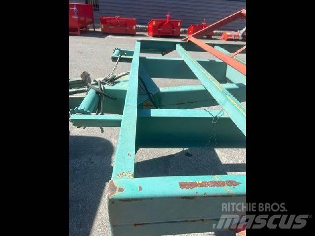  Lambert PF6 Citas piekabes