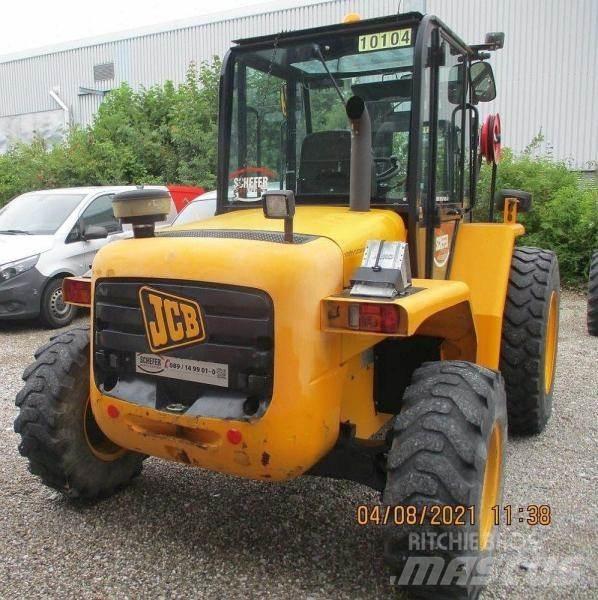JCB 940-4 Apvidus autokrāvējs