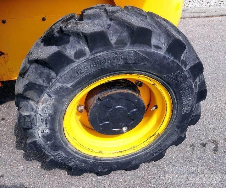 JCB 940-4 Apvidus autokrāvējs