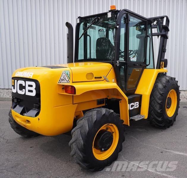 JCB 940-4 Apvidus autokrāvējs