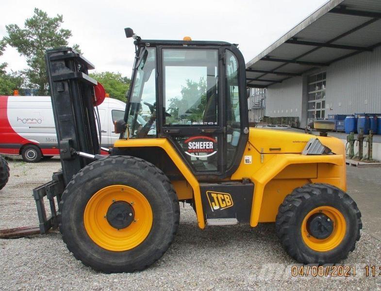 JCB 940-4 Apvidus autokrāvējs