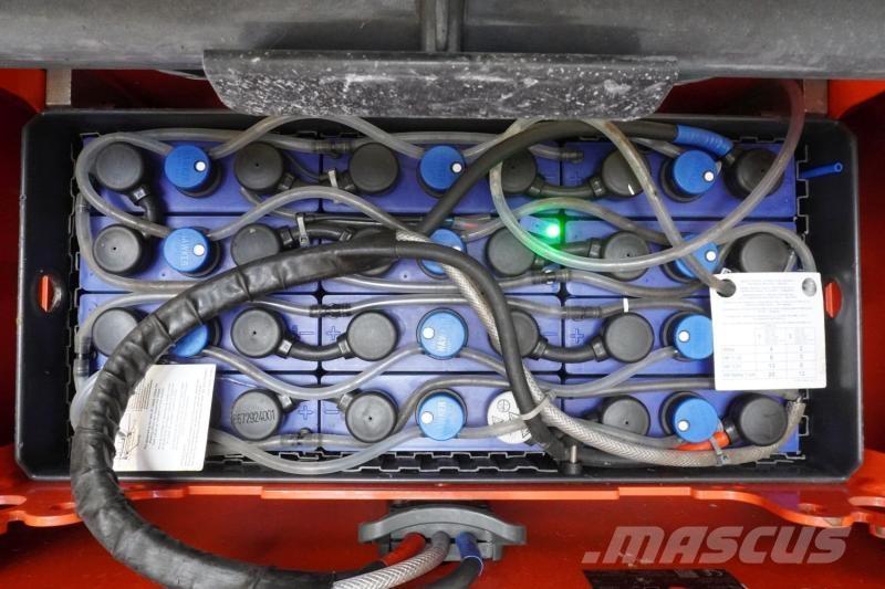 Linde D 12 133 Pašgājēji krautnētāji