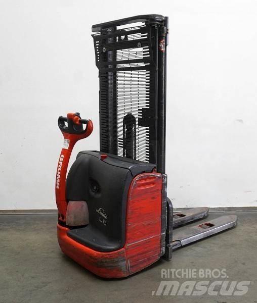 Linde L 10 379 Pašgājēji krautnētāji