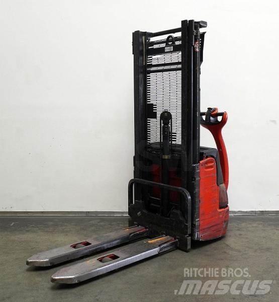 Linde L 10 379 Pašgājēji krautnētāji