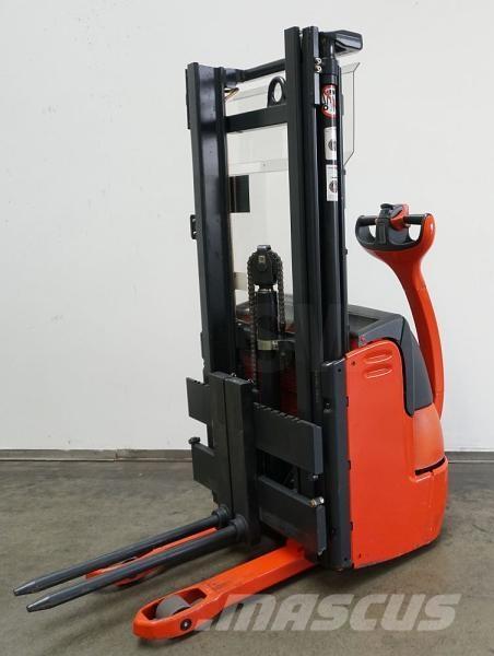 Linde L 10 379 Pašgājēji krautnētāji