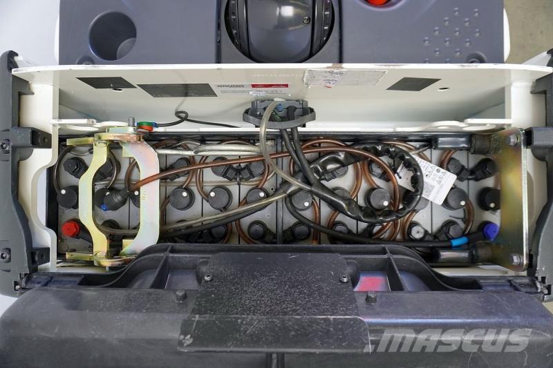 Linde T 30 131 Zemie palešu pacēlāji