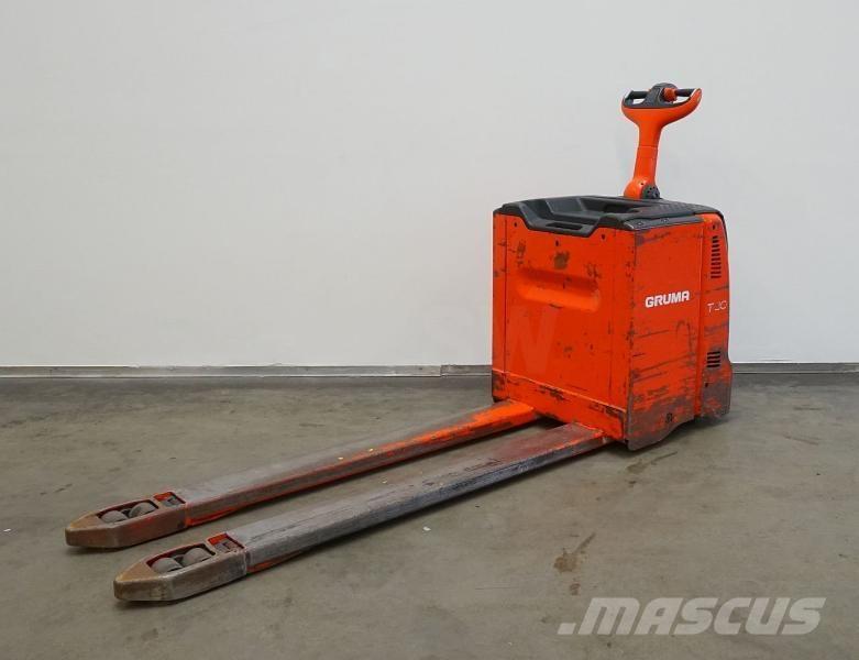 Linde T 30 131 Zemie palešu pacēlāji