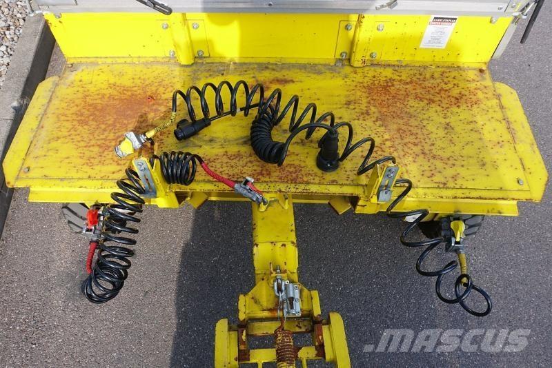 Pefra 4000 Platformas/izkraušana no sāniem