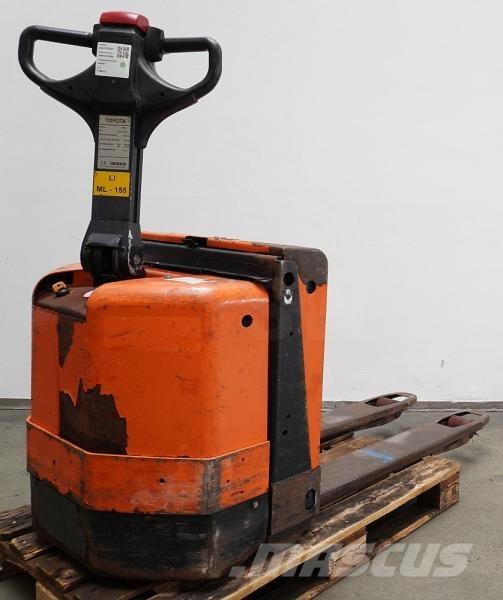 Toyota 7PM18 Zemie palešu pacēlāji