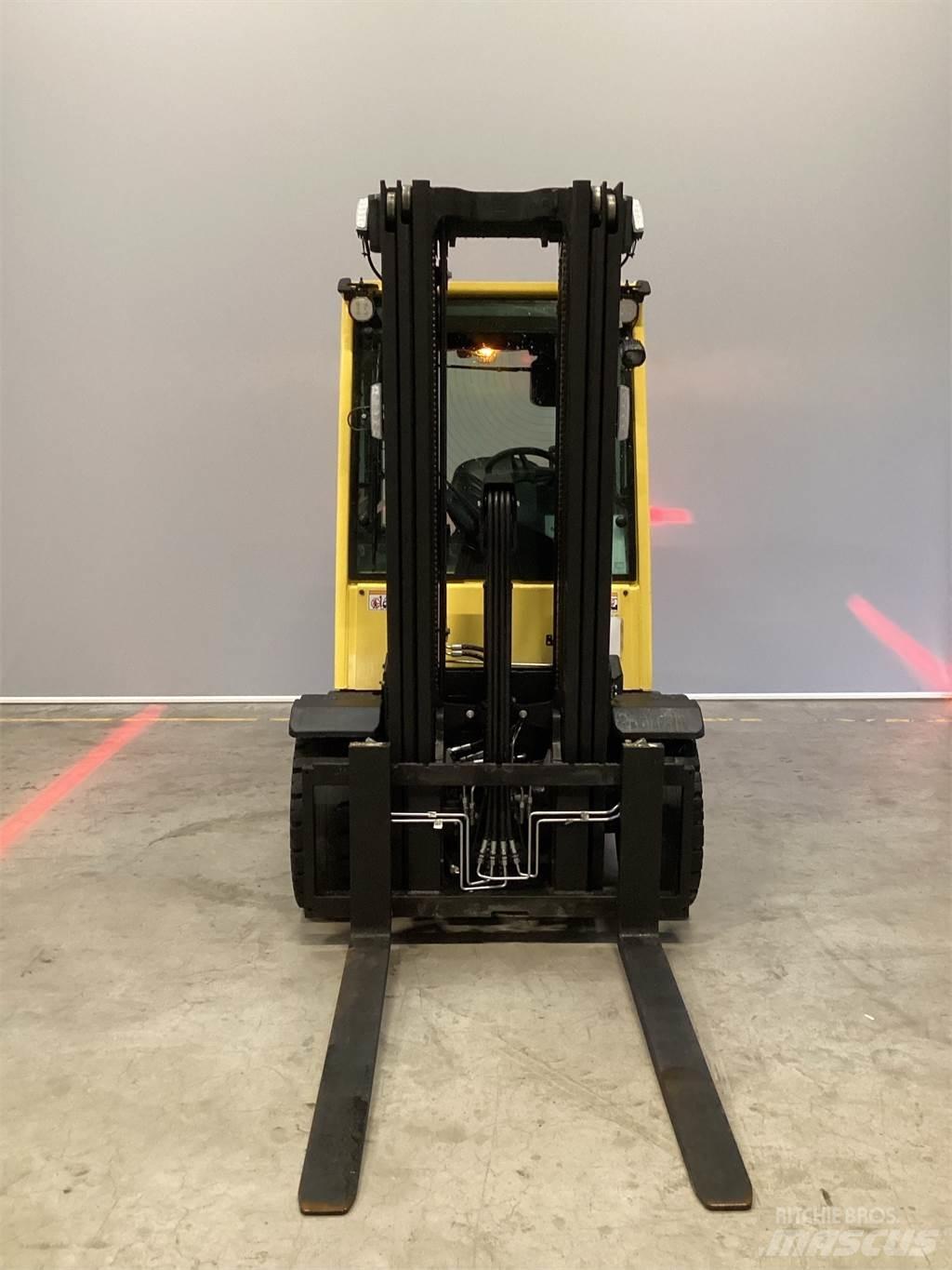 Hyster H3.5A Tehnika ar dīzeļa dzinēju