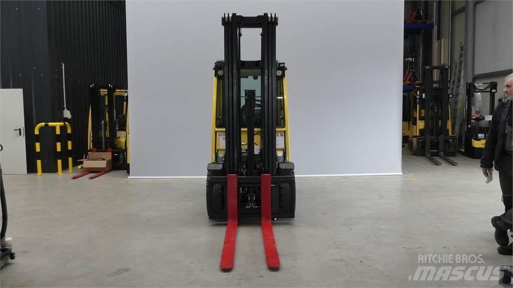 Hyster H3.5FTD Tehnika ar dīzeļa dzinēju