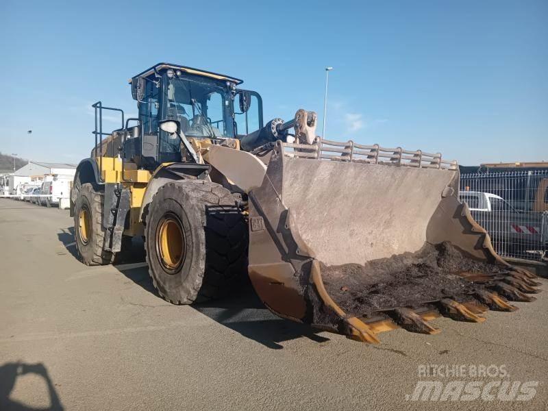 CAT 972K Iekrāvēji uz riteņiem