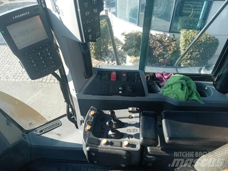 CAT 972K Iekrāvēji uz riteņiem